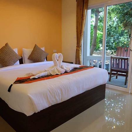 Family Guesthouse Chaweng Ngoại thất bức ảnh
