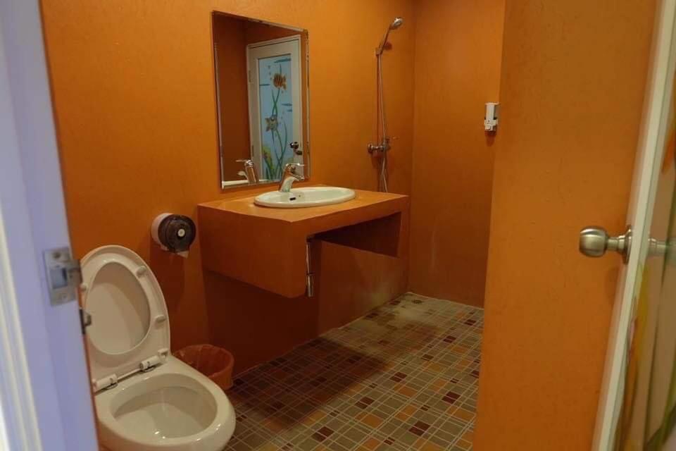 Family Guesthouse Chaweng Ngoại thất bức ảnh